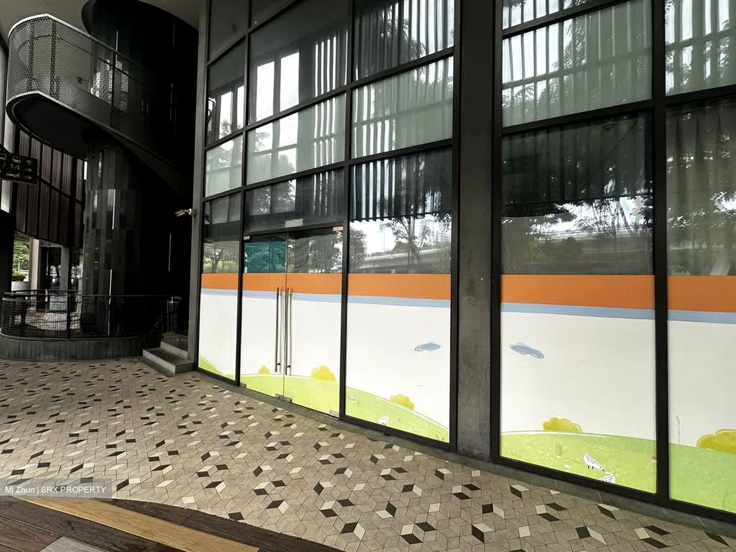 The Venue Shoppes (D13), Retail #599555931
